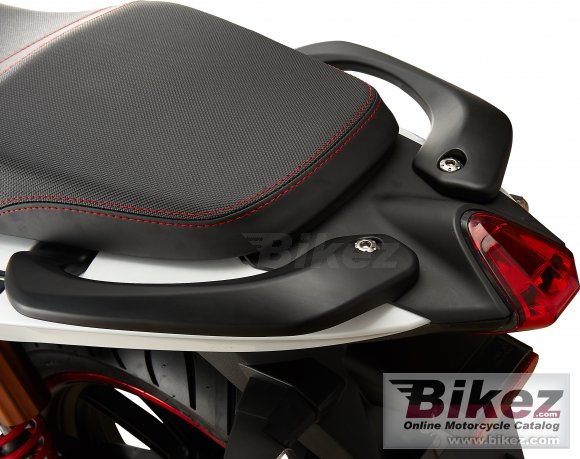 top case keeway rkv 125